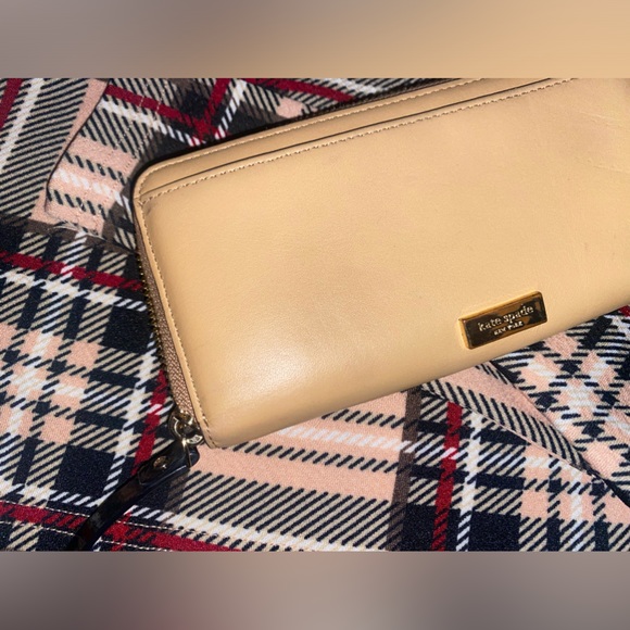 Kate spade leather wallet - Picture 3 of 3
